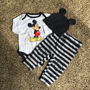 Disney Pajama Outfit  3-6 Months